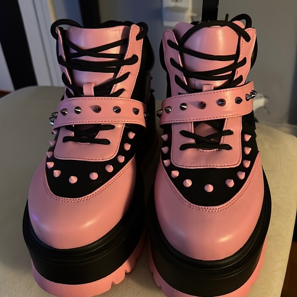 koi Shoes - Size US 7 pink and black spiked platform shoes ~harajuku dreams ~ never worn